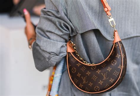 lv crescent bag